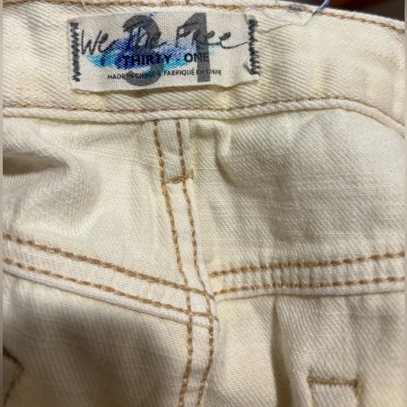We The Free Distressed Denim Cutoff Shorts, Off White/Ivory, Size 31 - Picture 7 of 9